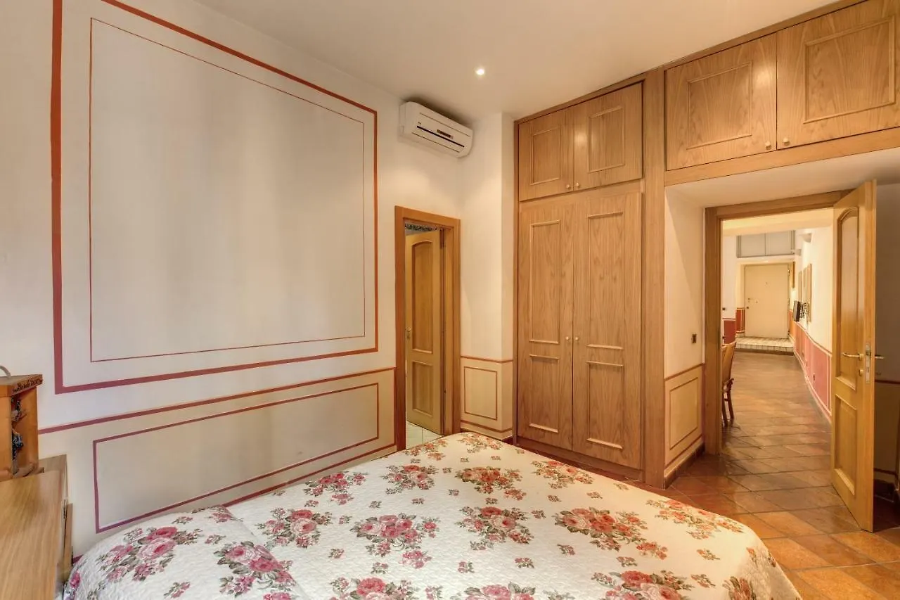 דירות רומא Lovely Flat By The Trevi Fountain