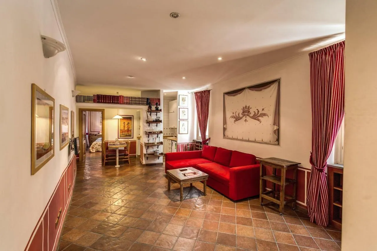Lovely Flat By The Trevi Fountain Apartment Rome
